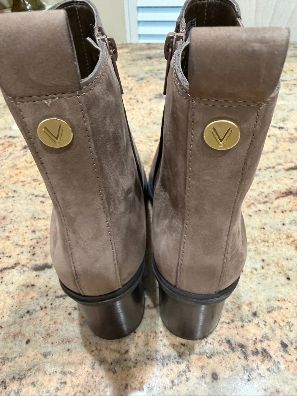 Vionic Brown Nubuck Suede Block Heel Ankle Boots Size 8.5